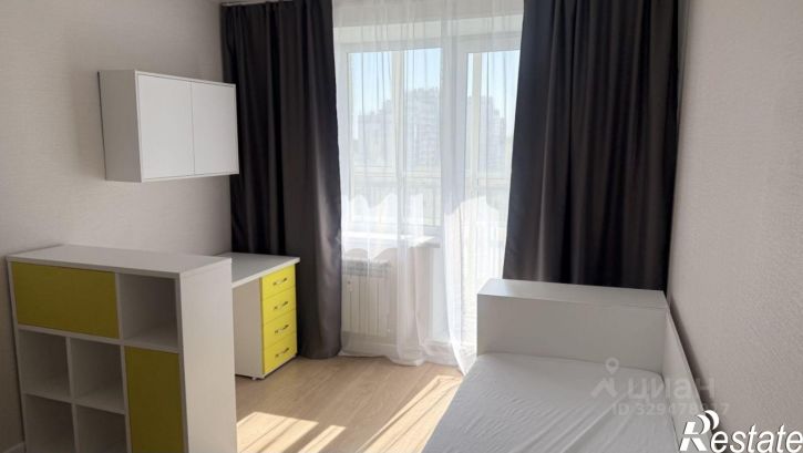 2-комн квартира улица Петра Сумина, 2,  д. 2