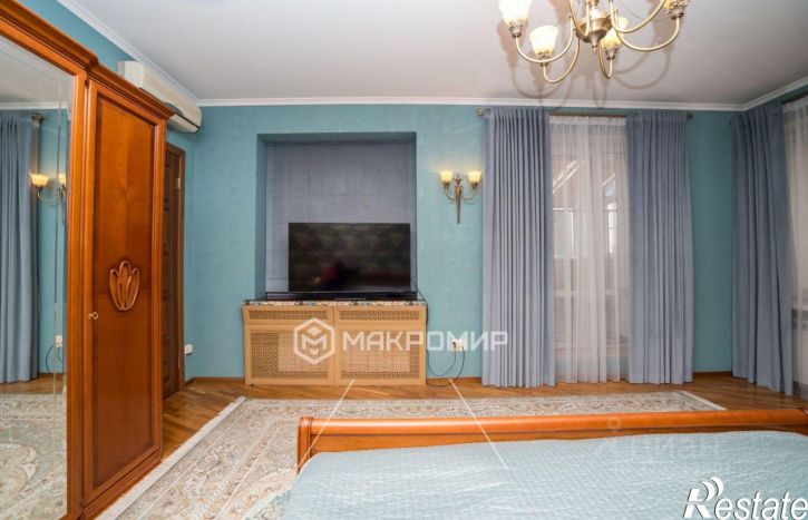 5-комн квартира улица Энгельса, 49А,  д. 49А