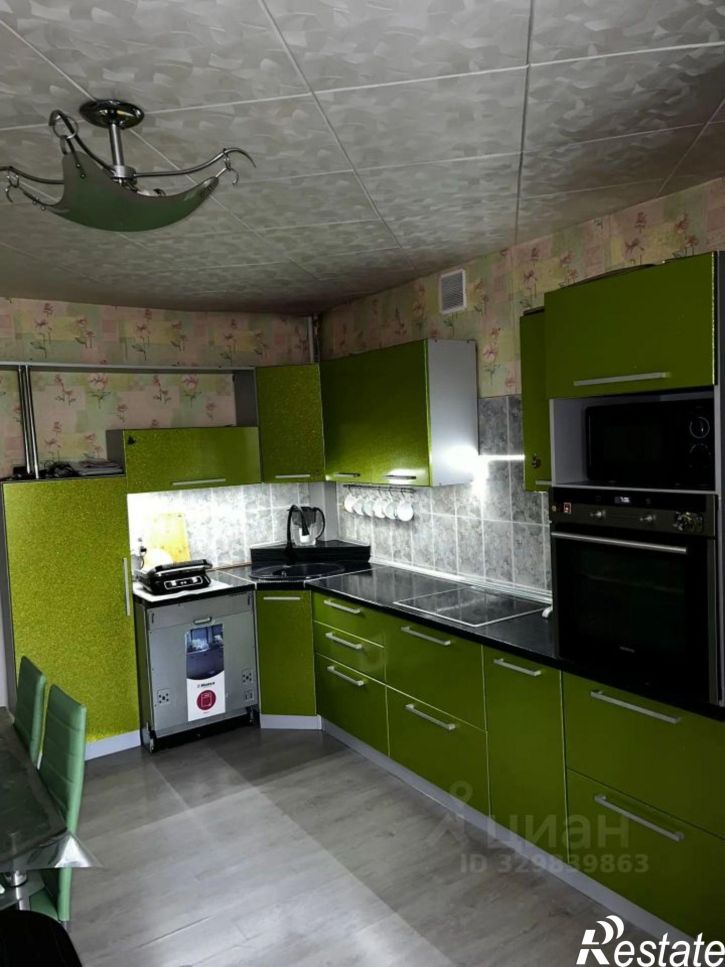 3-комн квартира Российская улица, 266,  д. 266