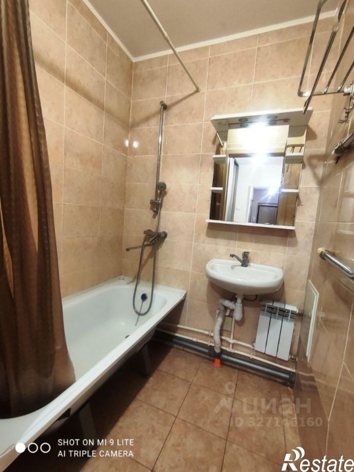 3-комн квартира улица Петра Сумина, 6,  д. 6