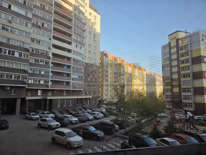 1-комн квартира Шаумяна ул, 122