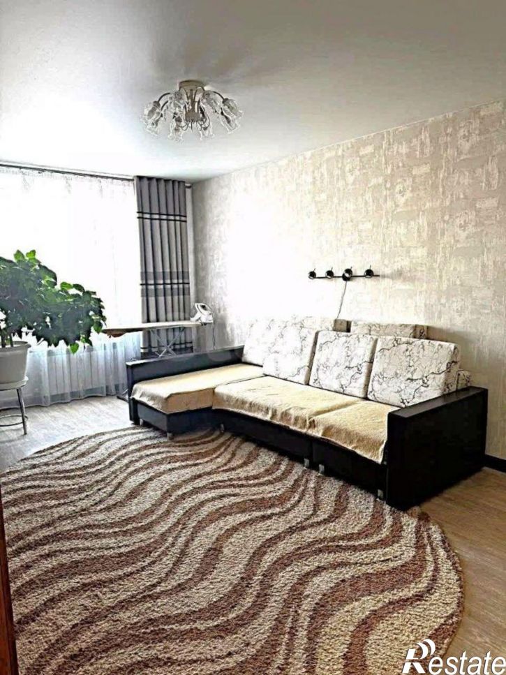 3-комн квартира ул Сталеваров, 37,  д. 37