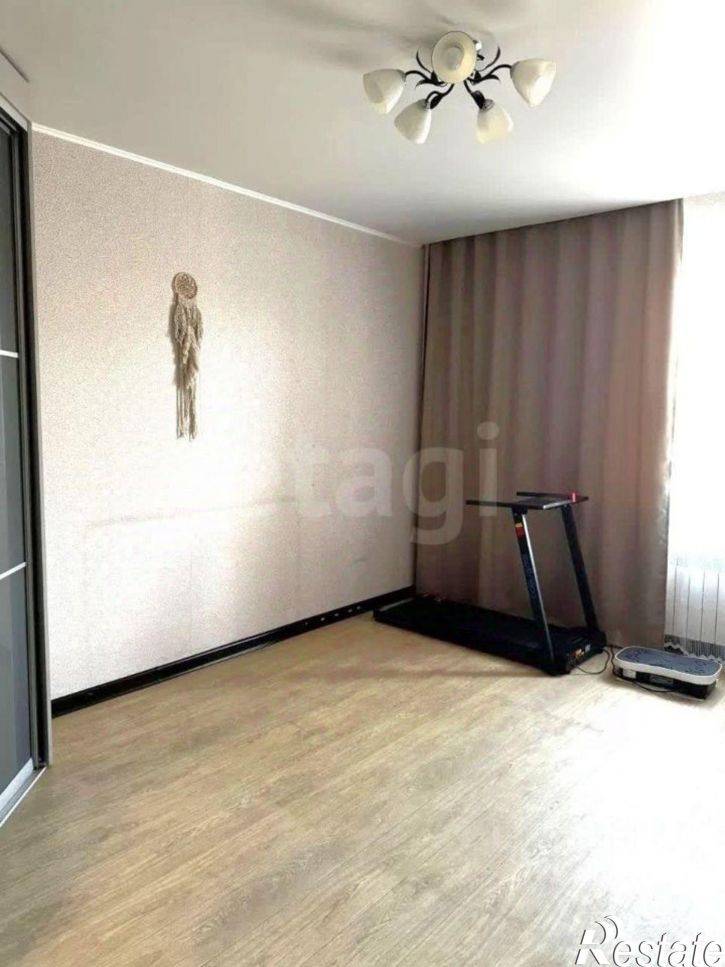 3-комн квартира ул Сталеваров, 37,  д. 37