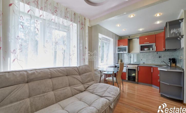 2-комн квартира улица Первого Спутника, 1,  д. 1
