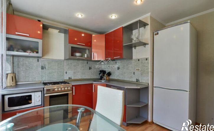 2-комн квартира улица Первого Спутника, 1,  д. 1