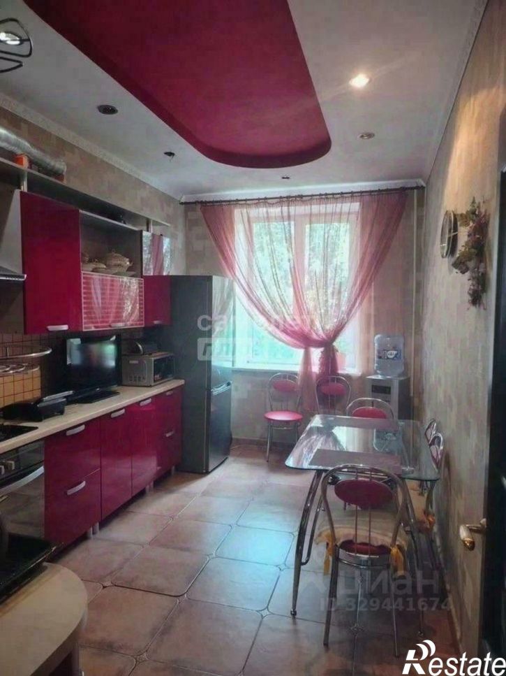 4-комн квартира ул Карпенко, 17,  д. 17