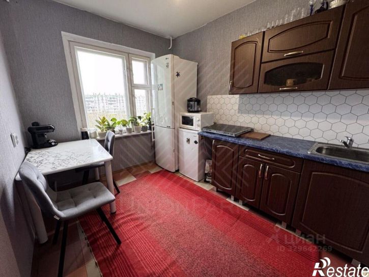 3-комн квартира ул Братьев Кашириных, 114,  д. 114