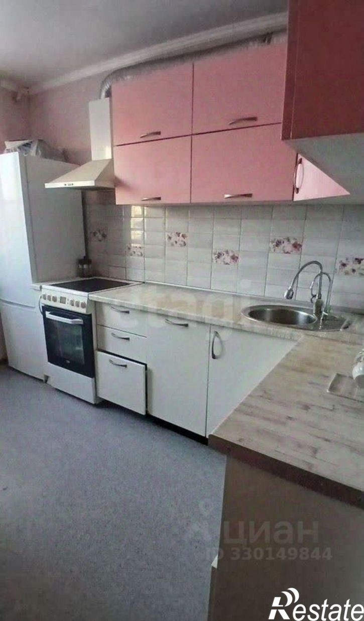 4-комн квартира ул Захаренко, 5,  д. 5
