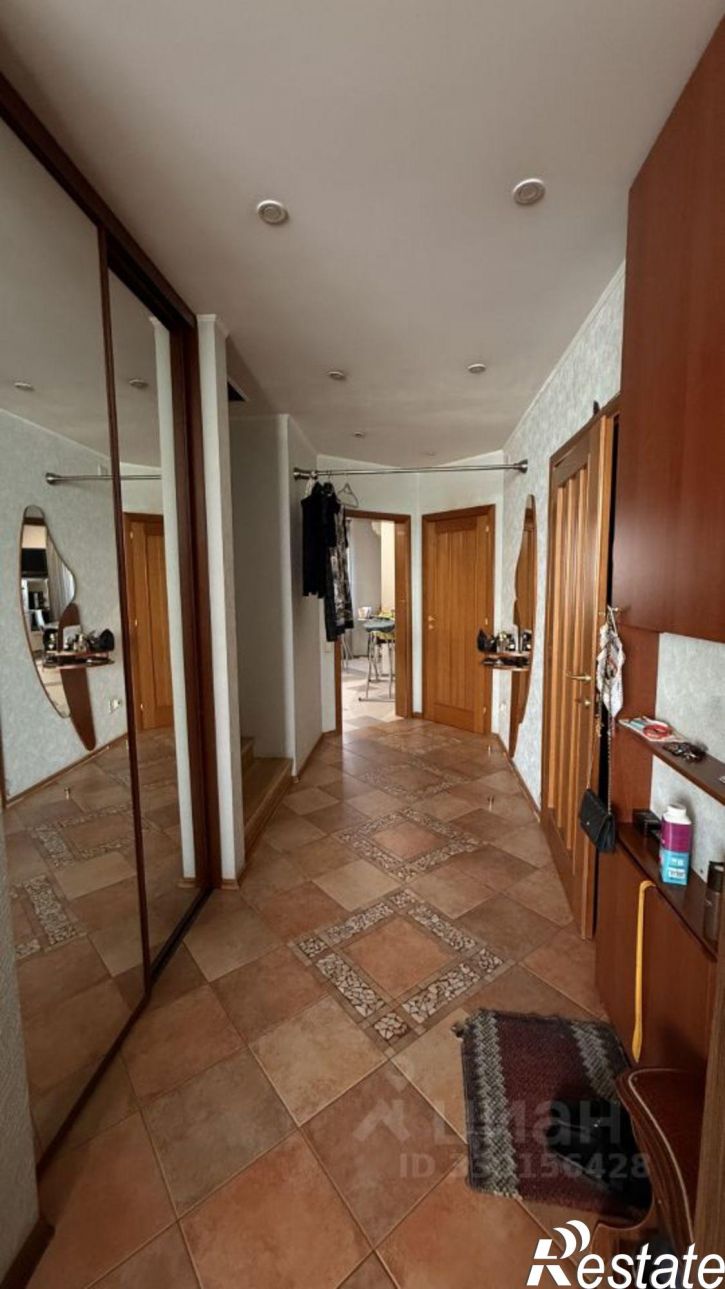 4-комн квартира ул Сони Кривой, 35А,  д. 35А