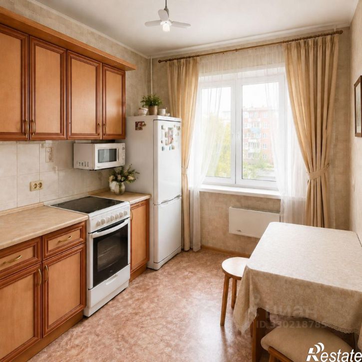 3-комн квартира улица Доватора, 10,  д. 10