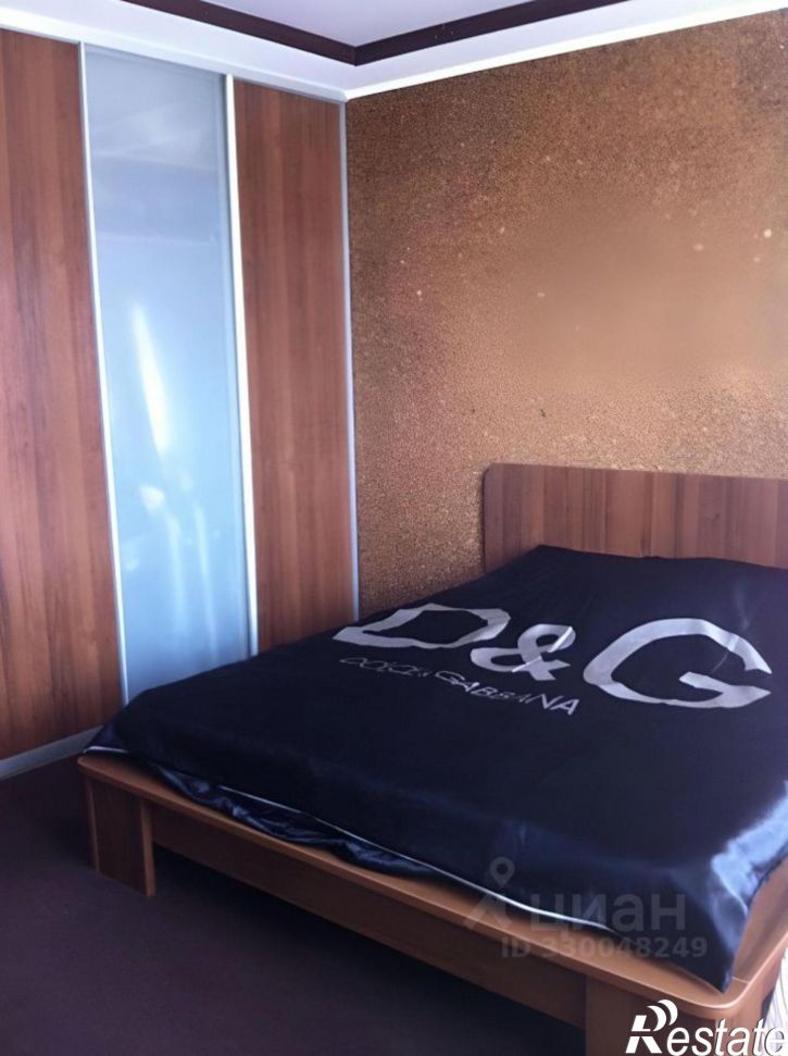 4-комн квартира улица Сулимова, 75А,  д. 75А