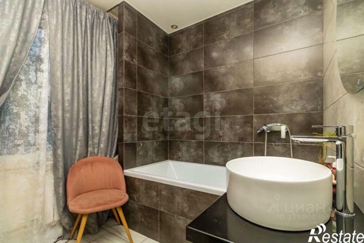 3-комн квартира улица 3 Интернационала, 92А,  д. 92А
