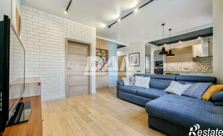 3-комн квартира улица Чичерина, 38В,  д. 38В