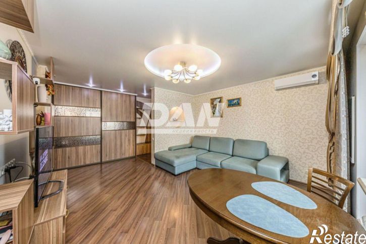4-комн квартира ул Скульптора Головницкого, 28,  д. 28