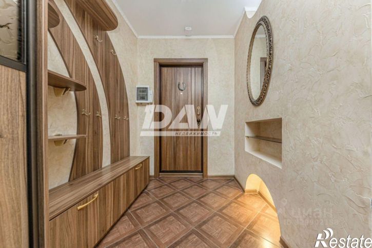 4-комн квартира ул Скульптора Головницкого, 28,  д. 28
