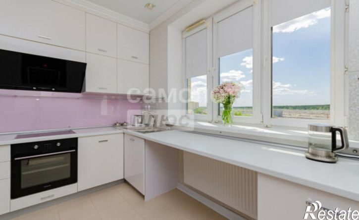 3-комн квартира улица Бейвеля, 14,  д. 14