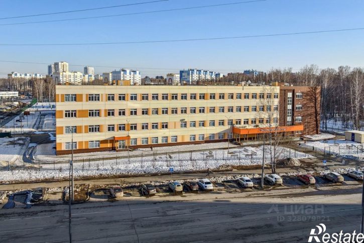 2-комн квартира улица Александра Шмакова, 33,  д. 33