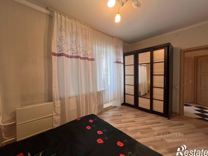 2-комн квартира улица Университетская Набережная, 18,  д. 18