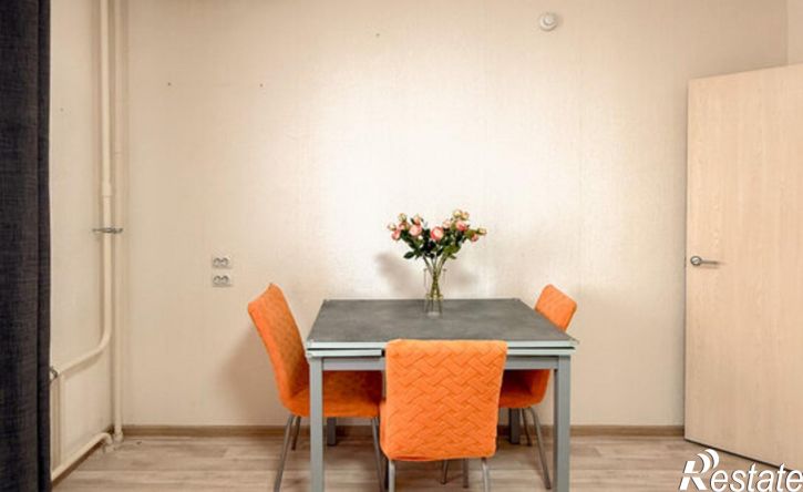 2-комн квартира улица Петра Столыпина, 13А,  д. 13А