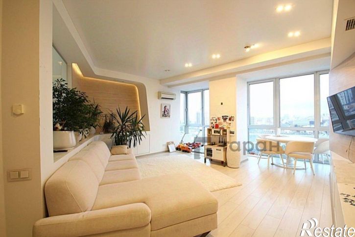 3-комн квартира улица Братьев Кашириных, 12Б,  д. 12Б