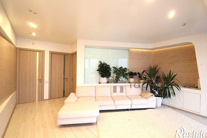 3-комн квартира улица Братьев Кашириных, 12Б,  д. 12Б