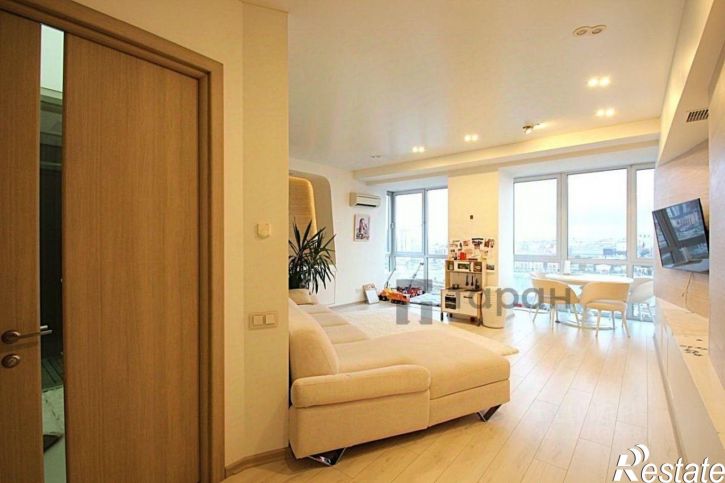 3-комн квартира улица Братьев Кашириных, 12Б,  д. 12Б
