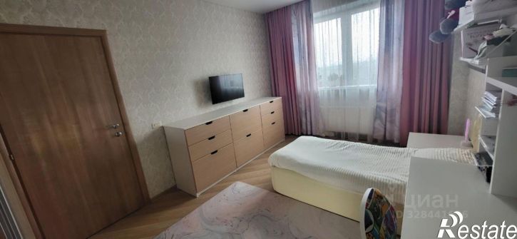 2-комн квартира улица 40-летия Победы, 3,  д. 3