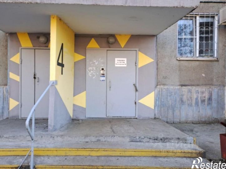 2-комн квартира ул Шенкурская, 7А,  д. 7А