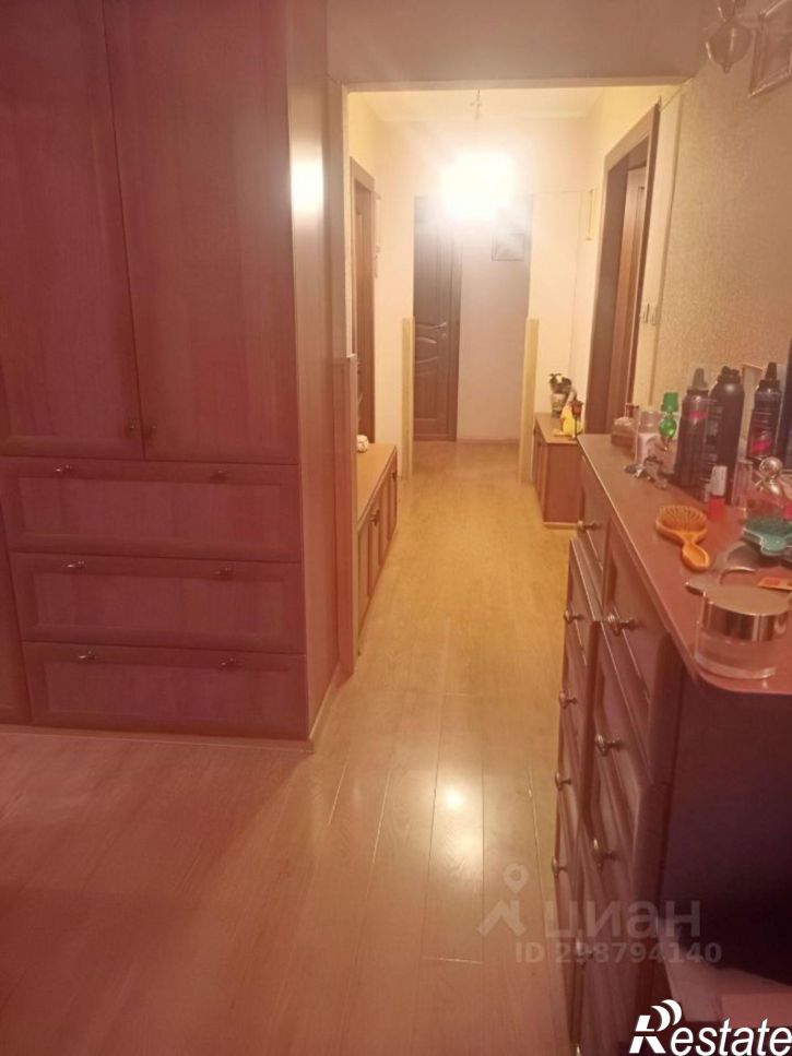 4-комн квартира ул Университетская Набережная, 36,  д. 36