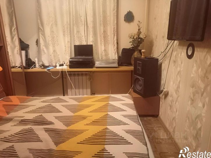 4-комн квартира ул Университетская Набережная, 36,  д. 36