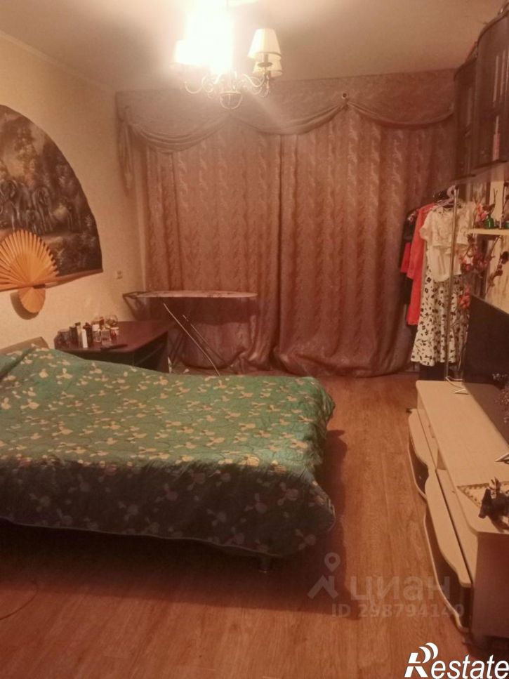 4-комн квартира ул Университетская Набережная, 36,  д. 36