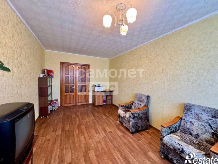 3-комн квартира улица Пети Калмыкова, 6А,  д. 6А