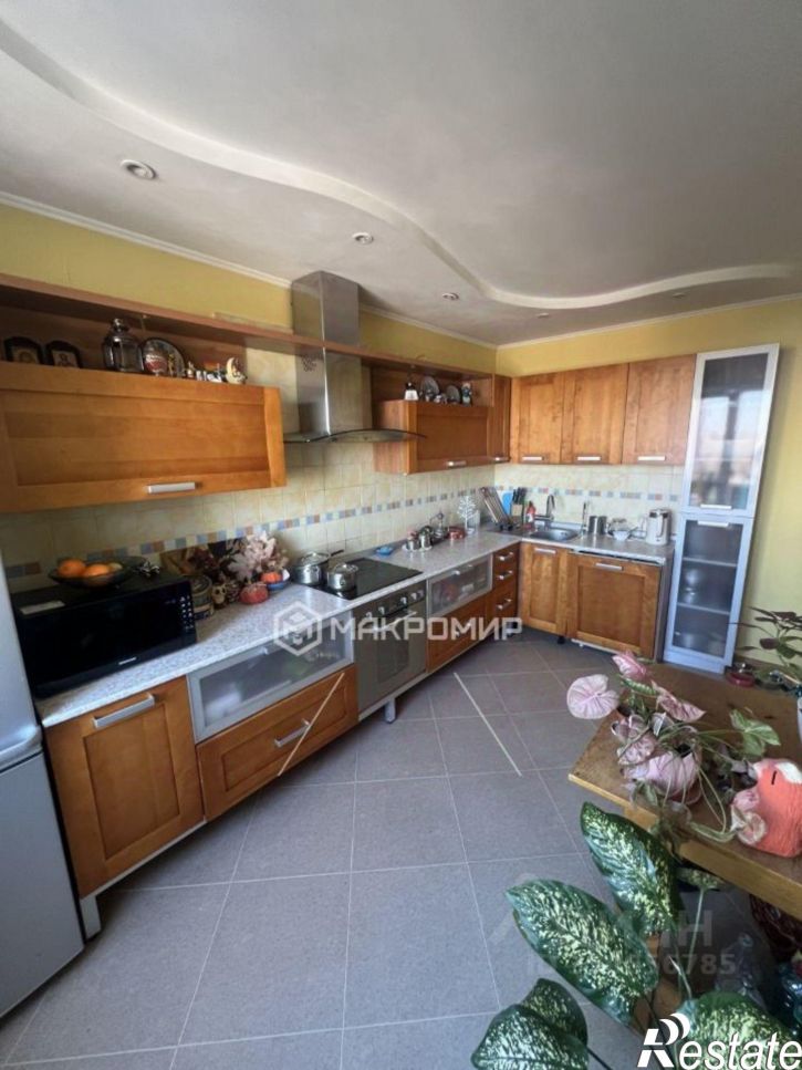 3-комн квартира улица Энгельса, 36А,  д. 36А
