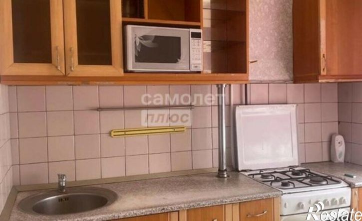 2-комн квартира поселок Аэропорт, 8,  д. 8