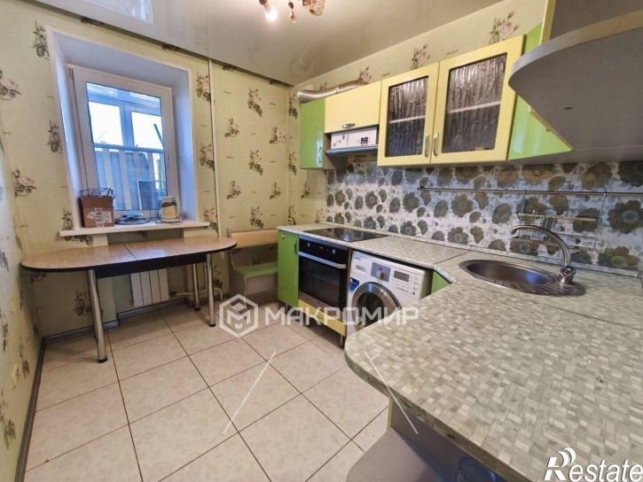 3-комн квартира Кыштымская улица, 19,  д. 19
