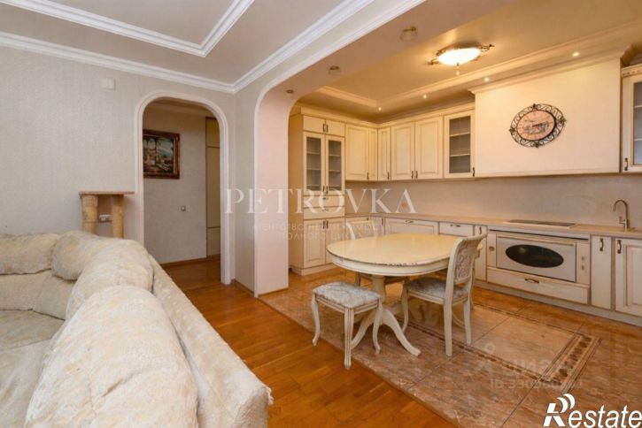 4-комн квартира улица Братьев Кашириных, 34А,  д. 34А