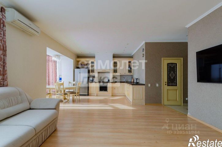 3-комн квартира улица Братьев Кашириных, 54,  д. 54