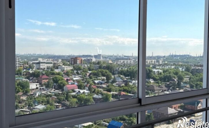 3-комн квартира пр-кт Победы, 215,  д. 215
