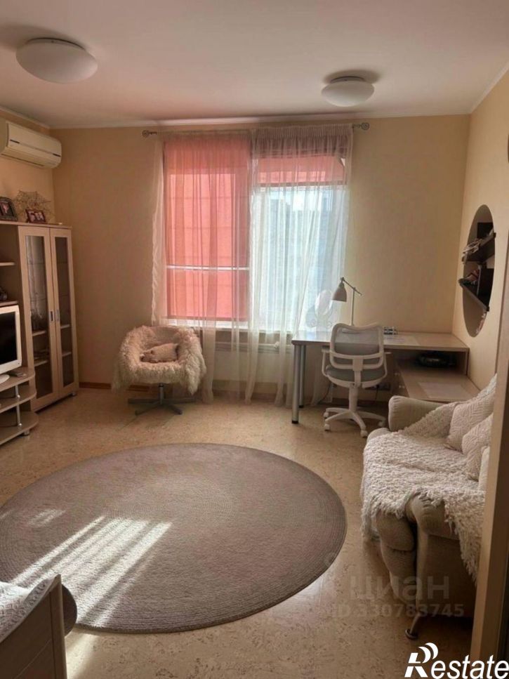 4-комн квартира ул Энгельса, 77А,  д. 77А