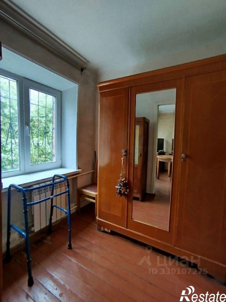3-комн квартира улица Постышева, 6,  д. 6