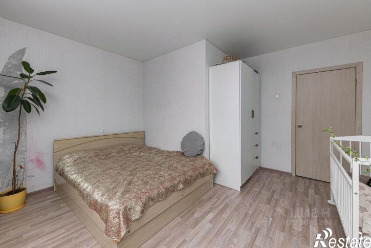 3-комн квартира ул Овчинникова, 20,  д. 20
