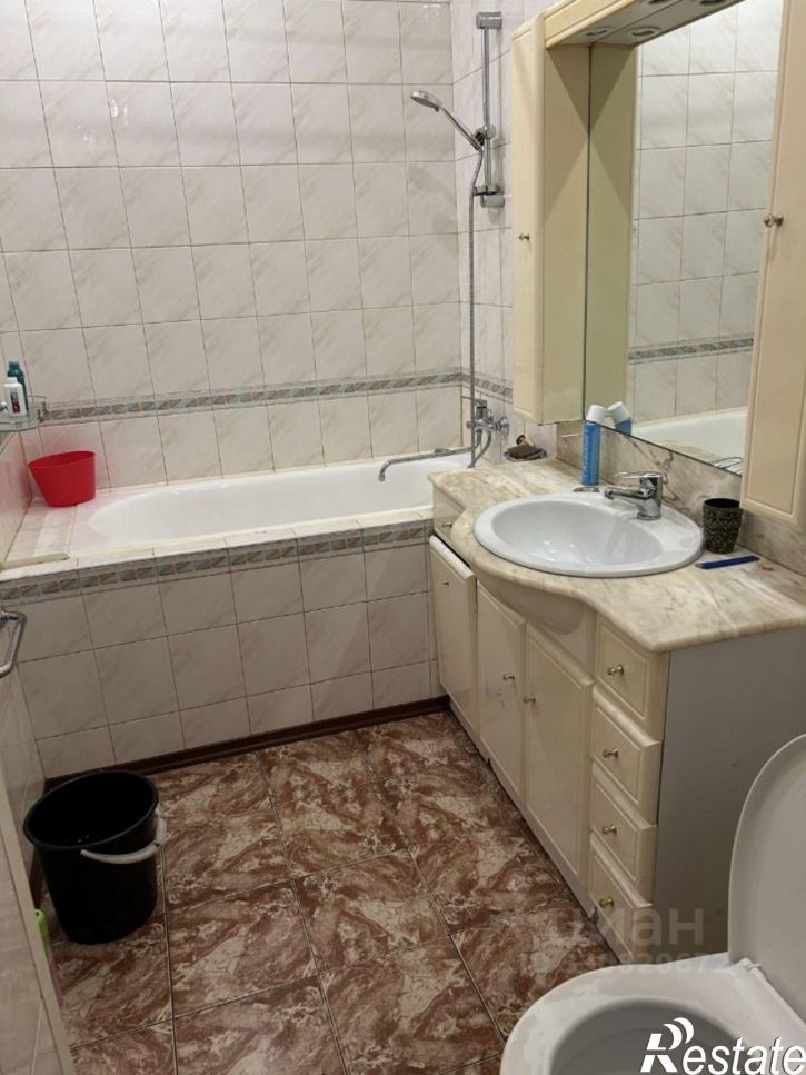 4-комн квартира ул Карпенко, 17,  д. 17