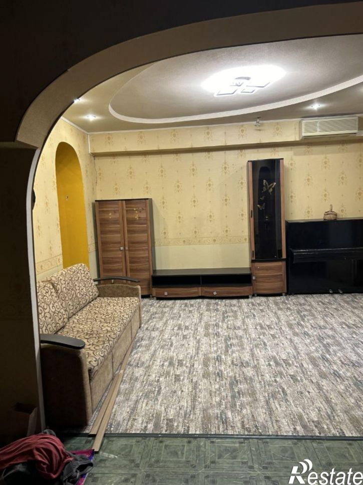 4-комн квартира ул Карпенко, 17,  д. 17