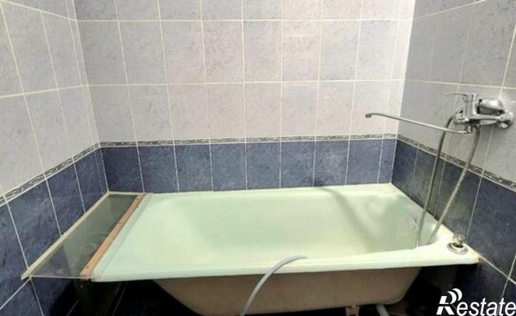 2-комн квартира улица Косарева, 52,  д. 52