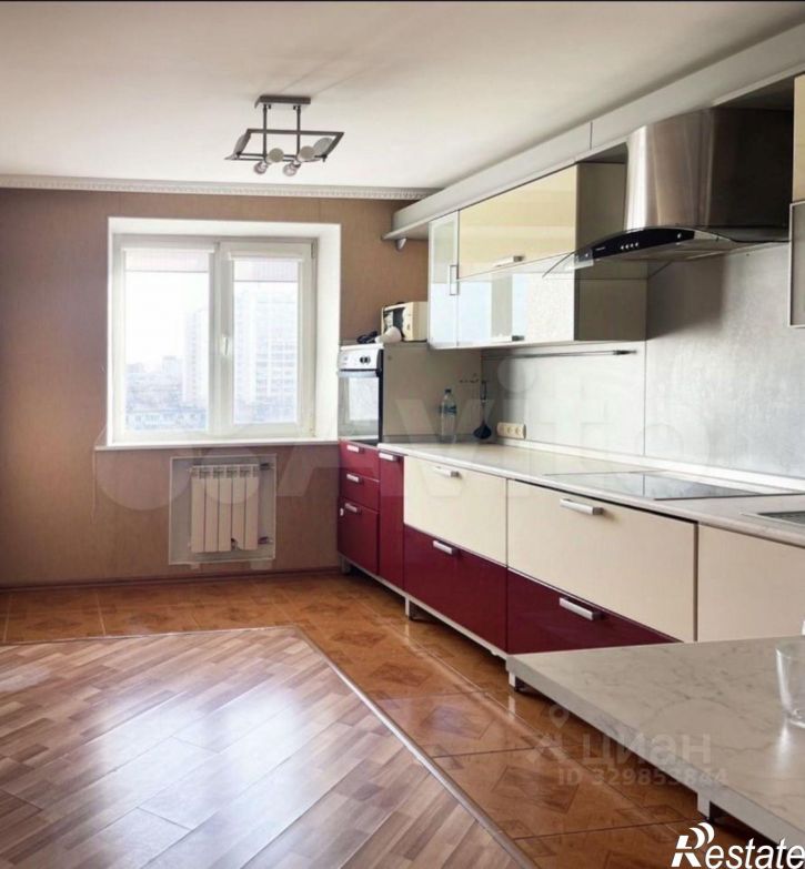 3-комн квартира улица Энгельса, 36А,  д. 36А