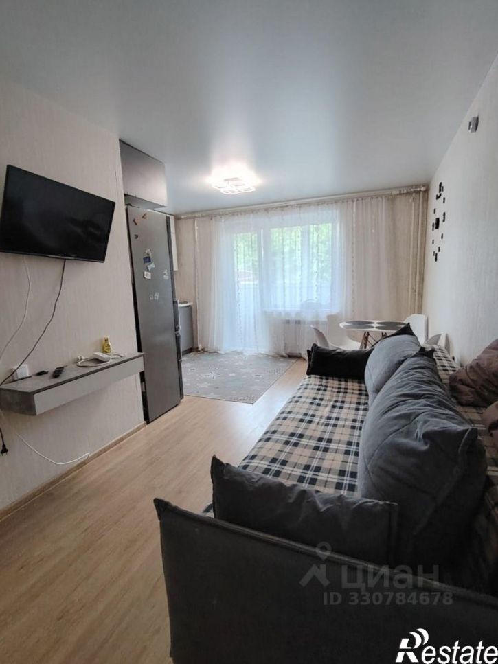 3-комн квартира Новороссийская улица, 21А,  д. 21А