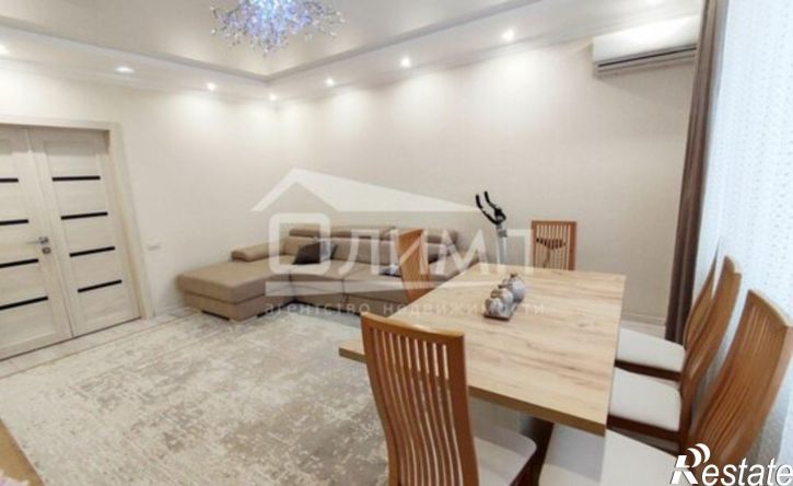 4-комн квартира Салютная улица, 23Б,  д. 23Б