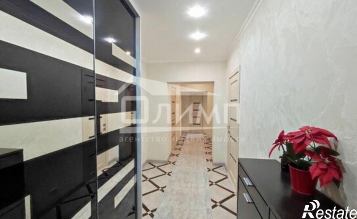 4-комн квартира Салютная улица, 23Б,  д. 23Б