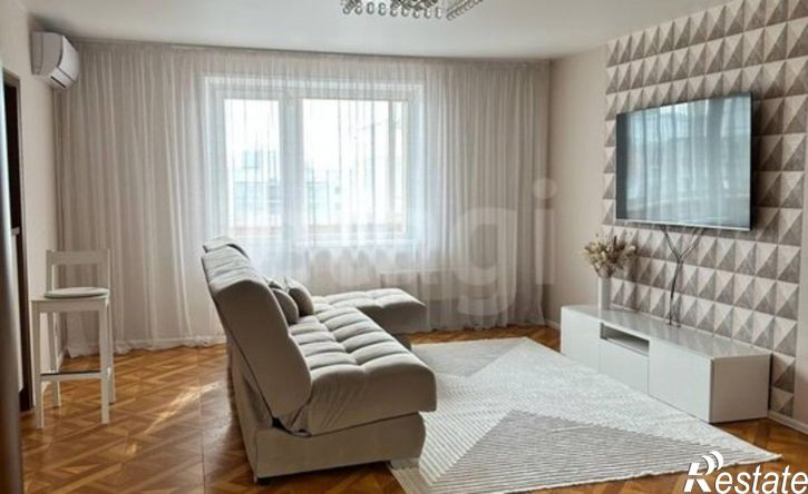 3-комн квартира улица Монакова, 33,  д. 33