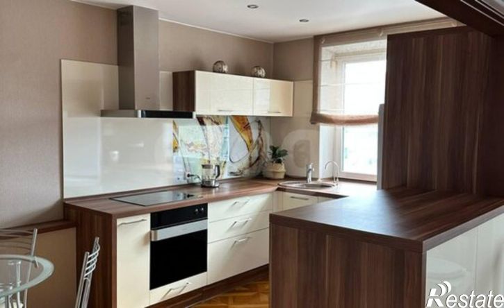 3-комн квартира улица Монакова, 33,  д. 33